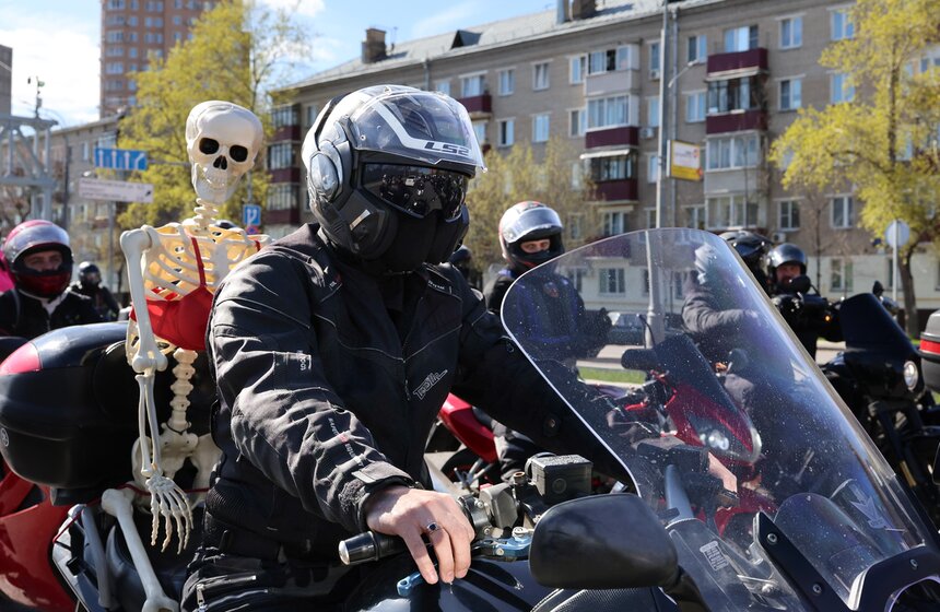 "Ночные волки" отметили открытие мотосезона в Байк-центре 2 фото