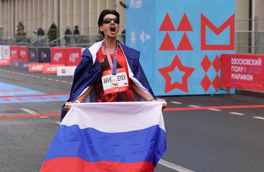 Более 23 тысяч человек приняли участие в Московском полумарафоне 29 фото