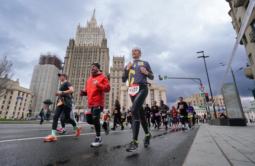 Более 23 тысяч человек приняли участие в Московском полумарафоне 5 фото