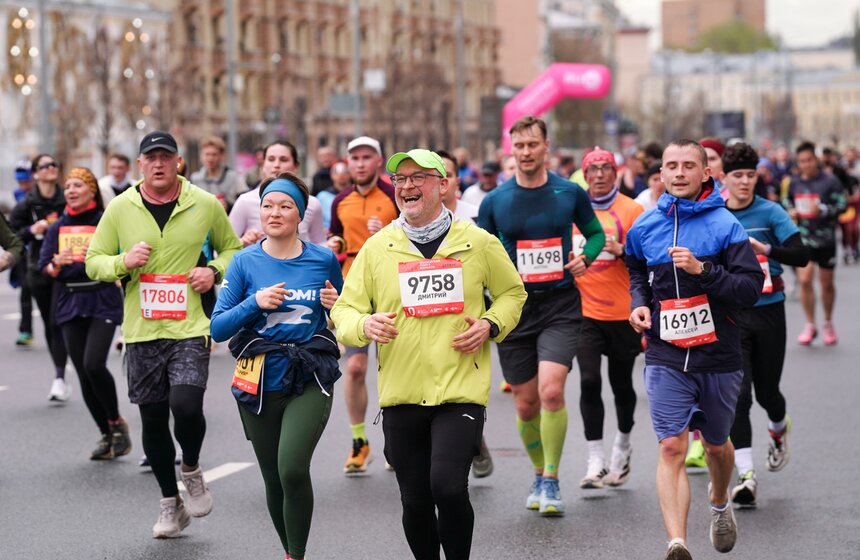 Более 23 тысяч человек приняли участие в Московском полумарафоне 10 фото