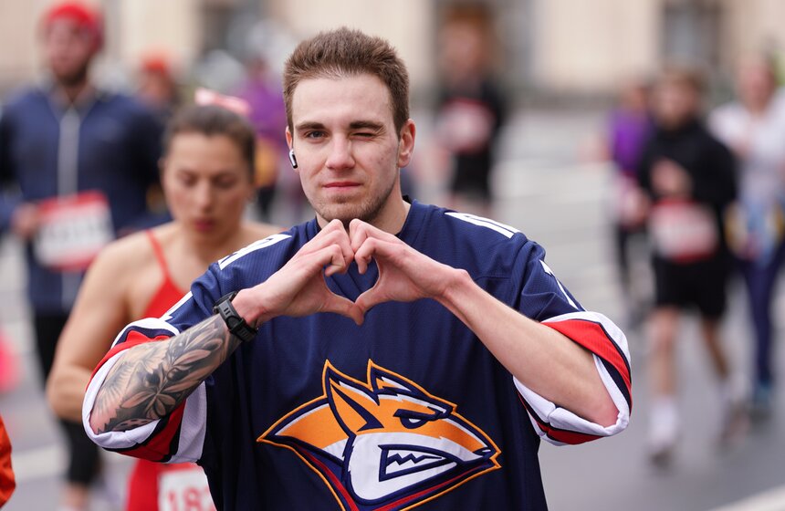 Более 23 тысяч человек приняли участие в Московском полумарафоне 16 фото