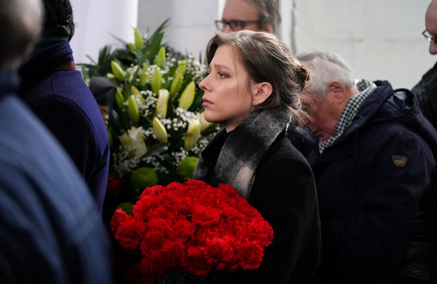 Журналиста Алексея Пиманова похоронили на Троекуровском кладбище 18 фото