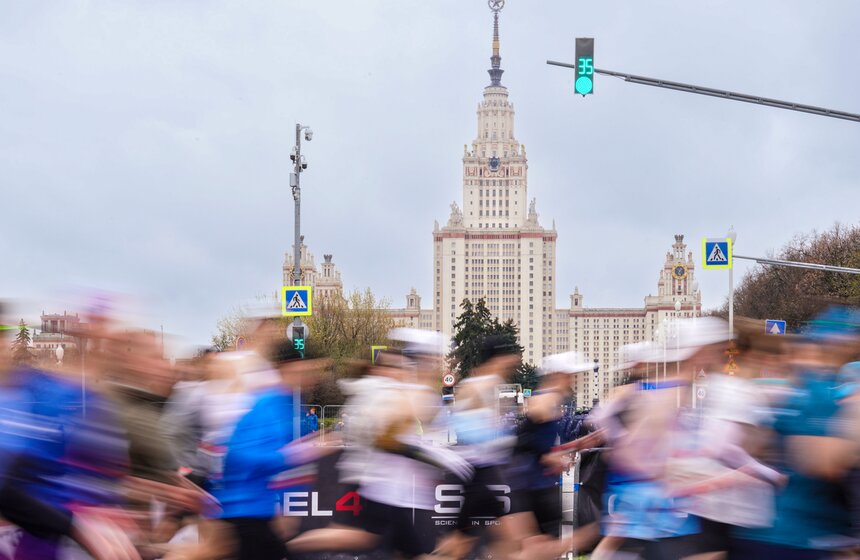 Более 23 тысяч человек приняли участие в Московском полумарафоне 3 фото