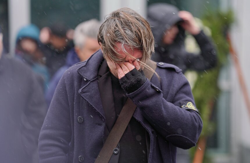 Журналиста Алексея Пиманова похоронили на Троекуровском кладбище 33 фото