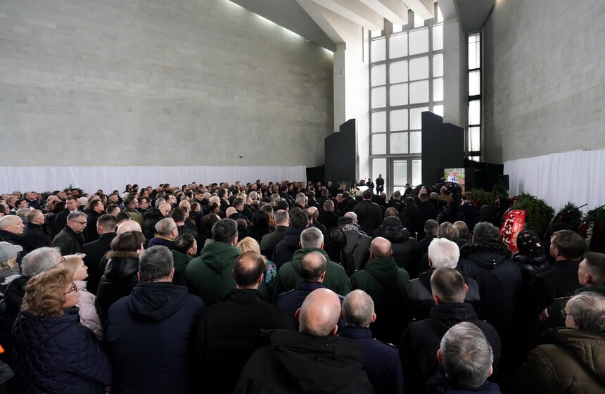 Журналиста Алексея Пиманова похоронили на Троекуровском кладбище 3 фото