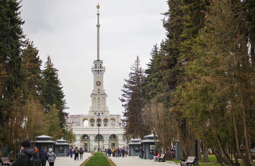 В Москве отметили Международный день собак-проводников 1 фото