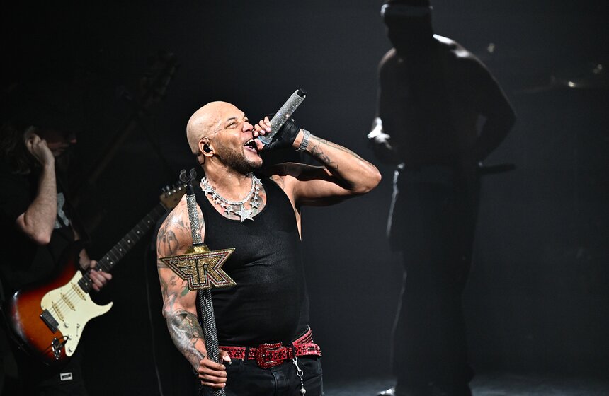 В Москве прошел концерт американского рэпера Flo Rida 25 фото