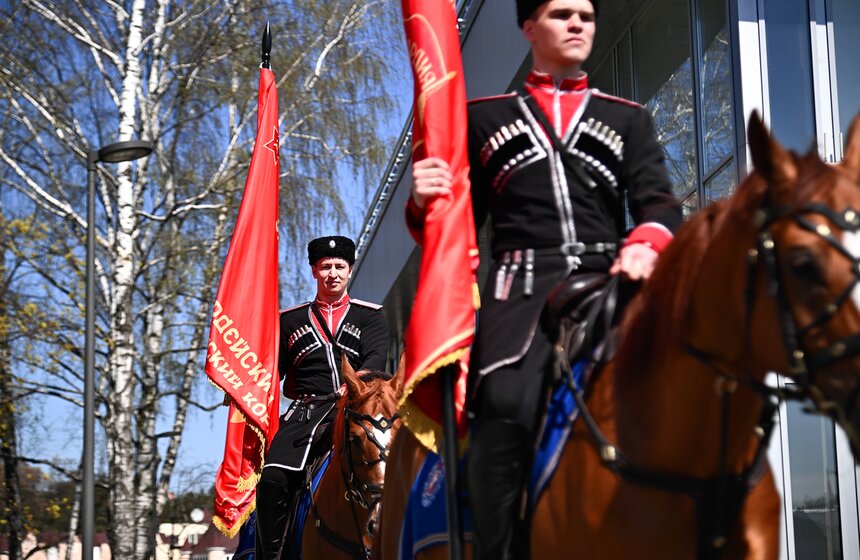 Сезон конных церемониалов открылся на ВДНХ 4 фото