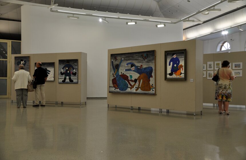 Выставка художника Ивана Акимова открылась в столице 13 фото