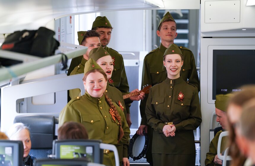 Театрализованный поезд в честь Дня Победы запустили на Белорусском вокзале 20 фото