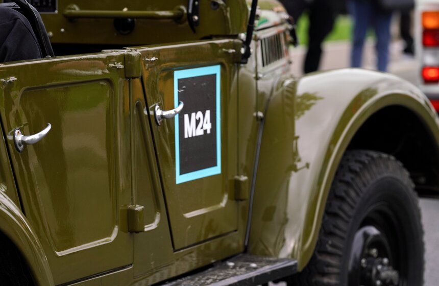 Ретроралли с участием 300 автомобилей состоялось в Музее Победы 9 фото