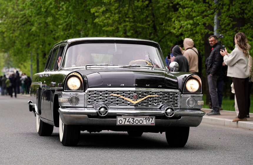 Ретроралли с участием 300 автомобилей состоялось в Музее Победы 6 фото