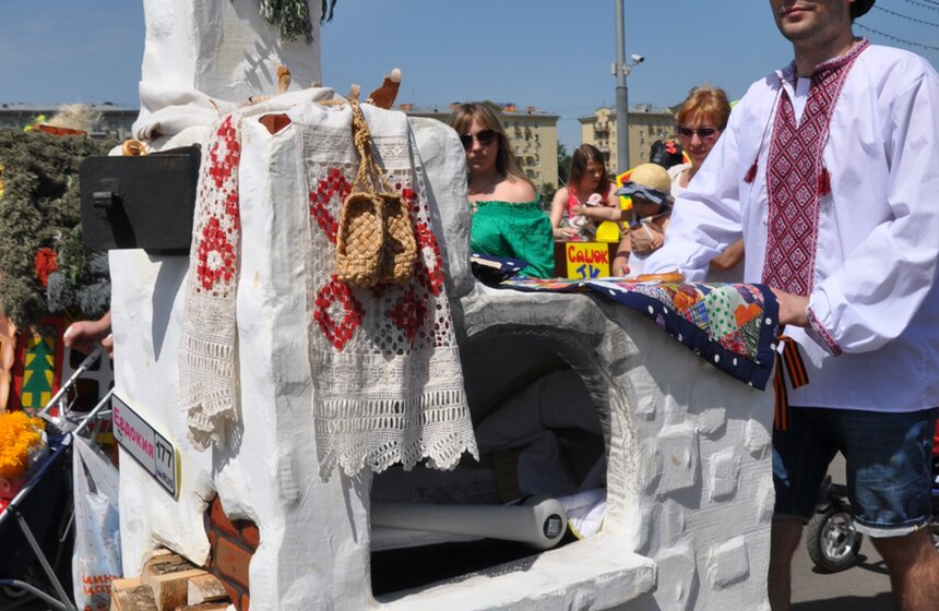 В парке Горького прошел парад колясок 4 фото