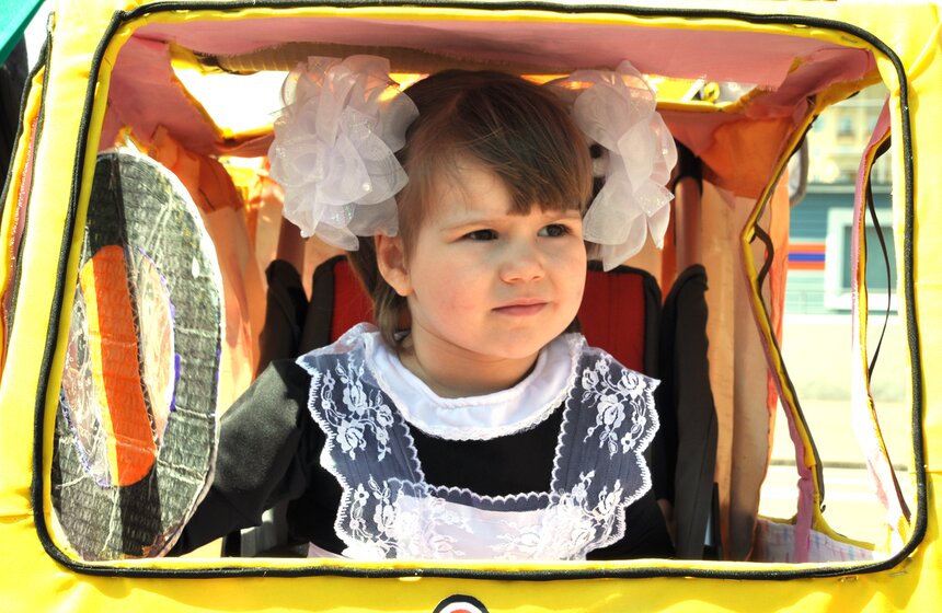 В парке Горького прошел парад колясок 10 фото