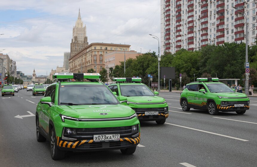 Второй Московский транспортный электрофестиваль прошел на Садовом кольце 24 фото