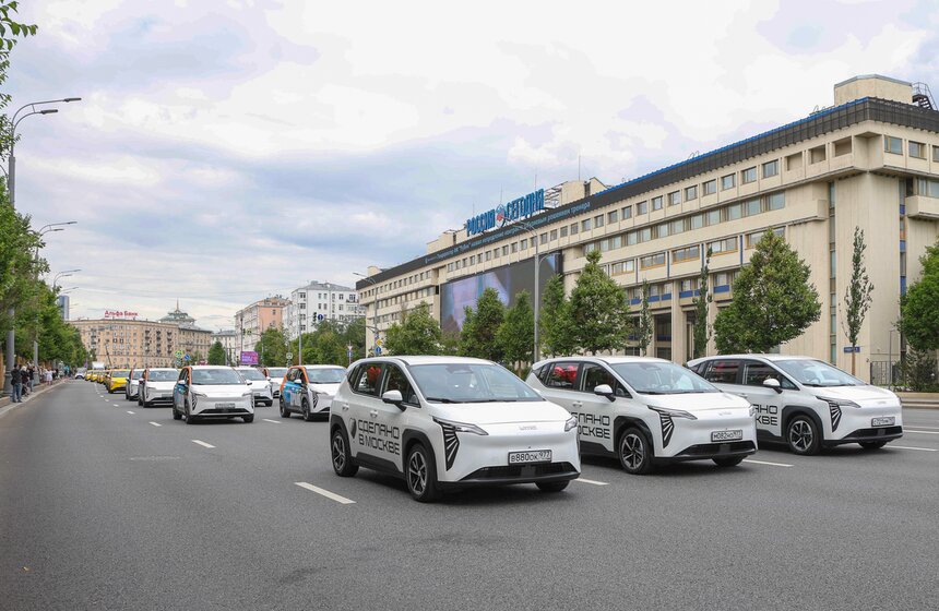 Второй Московский транспортный электрофестиваль прошел на Садовом кольце 21 фото