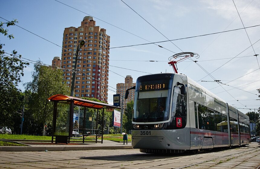 С новым ветерком: от "низкого" трамвая до двухэтажного поезда 1 фото