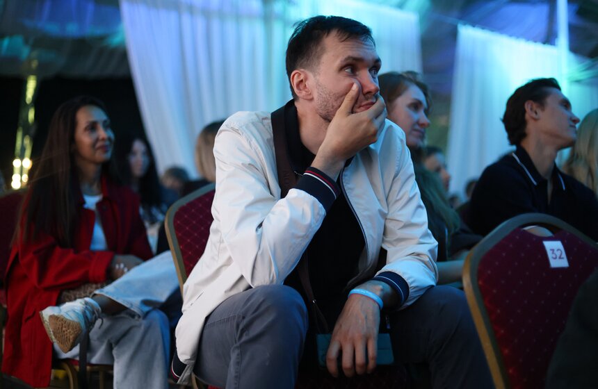 Юбилейный фестиваль "БеспринцЫпные чтения" прошел на "Винзаводе" 10 фото