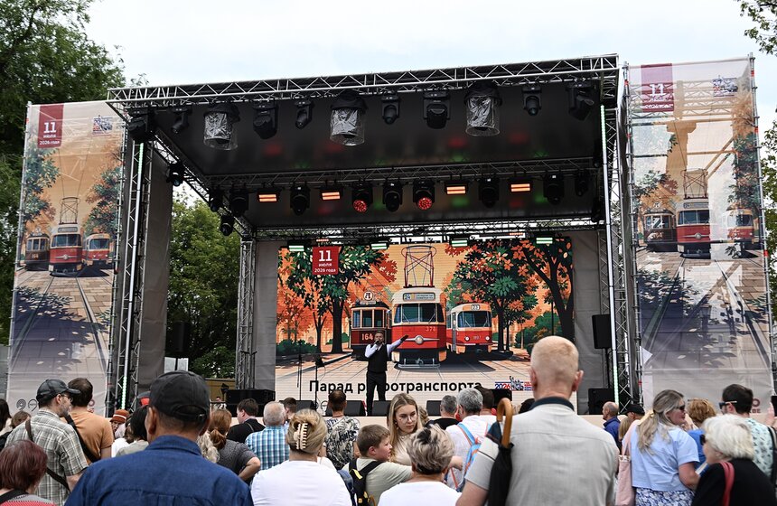 Более 60 экспонатов представили на выставке ретротранспорта в Москве 17 фото