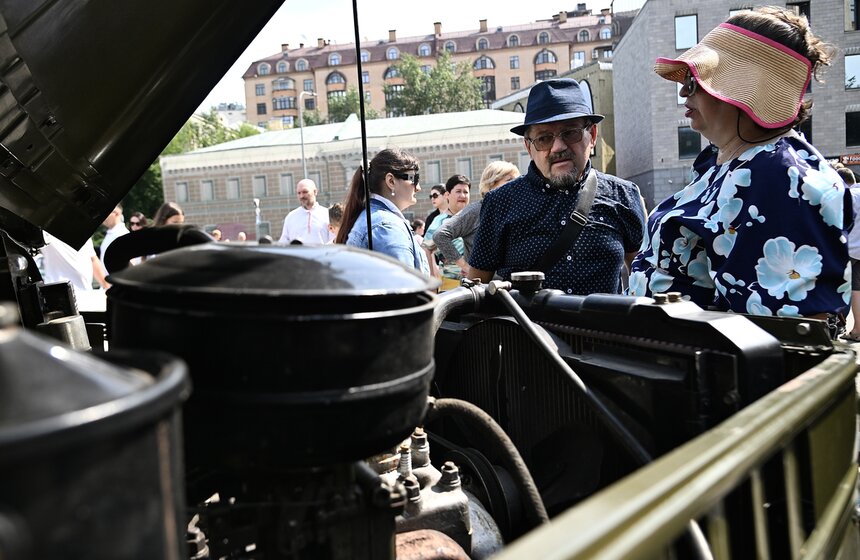 Более 60 экспонатов представили на выставке ретротранспорта в Москве 8 фото