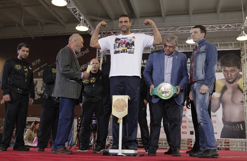 В "Лужниках" состоялось взвешивание перед боем Поветкин - Чарр 10 фото