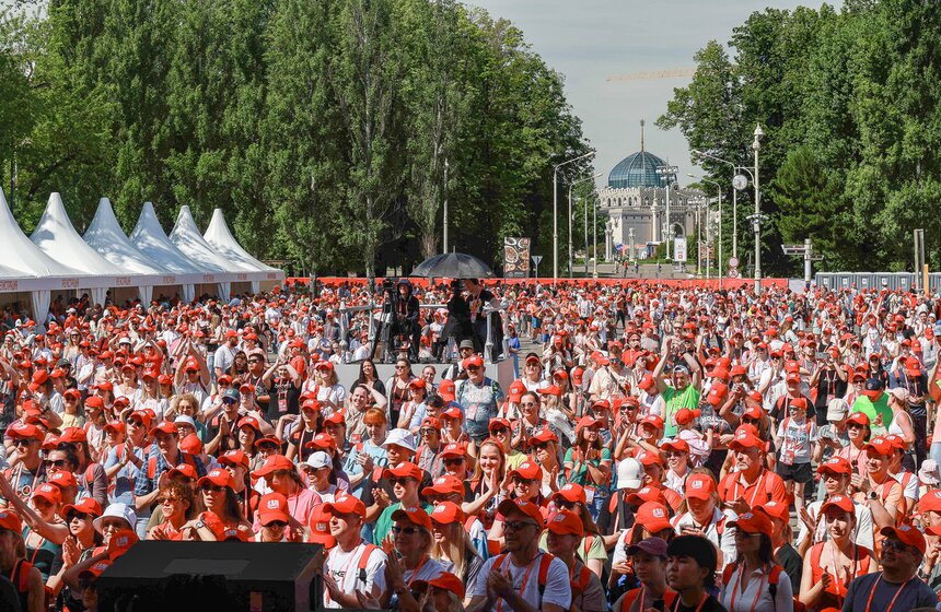 Фестиваль ходьбы "10 000 шагов" прошел на ВДНХ в Москве 5 фото