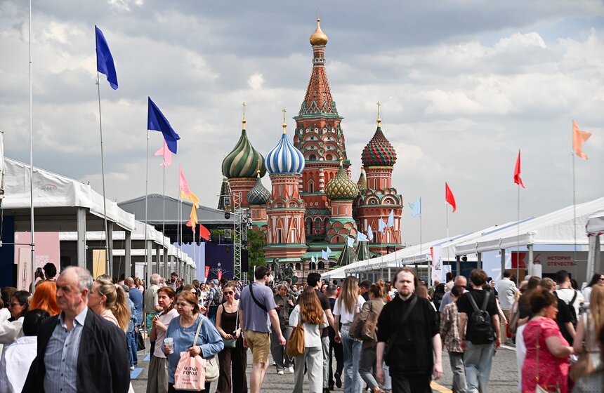 Книжный фестиваль "Красная площадь" прошел в Москве 1 фото