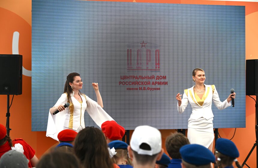 Книжный фестиваль "Красная площадь" прошел в Москве 10 фото