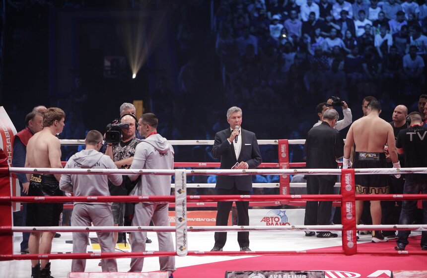 Александр Поветкин одержал победу над немцем Мануэлем Чарром 6 фото