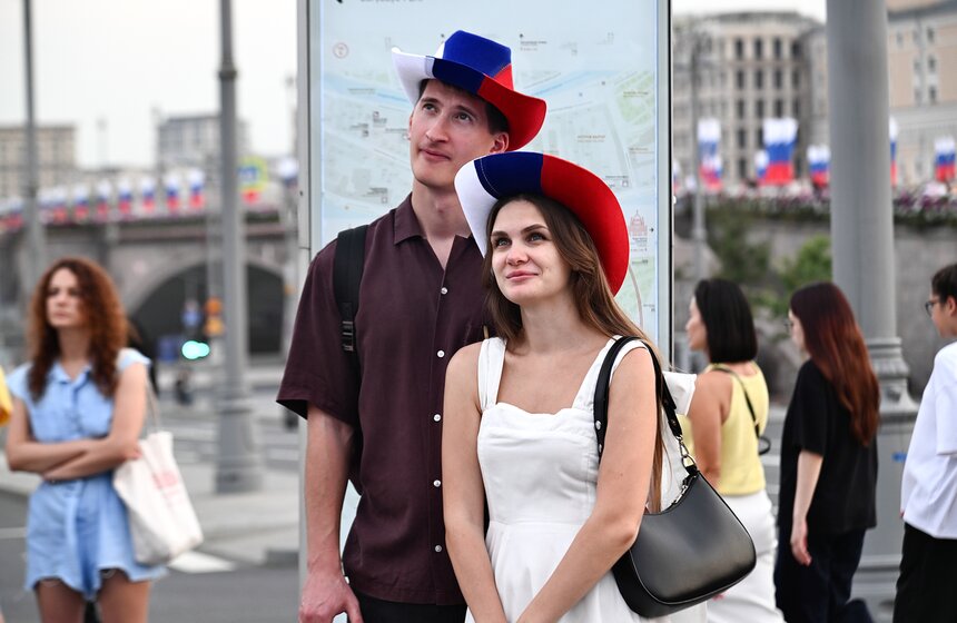 "Матрешка Москвы" представила программу ко Дню России 12 фото