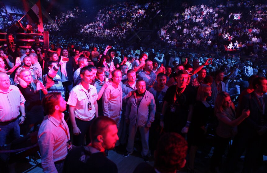 Александр Поветкин одержал победу над немцем Мануэлем Чарром 4 фото