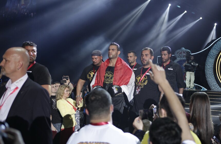 Александр Поветкин одержал победу над немцем Мануэлем Чарром 3 фото