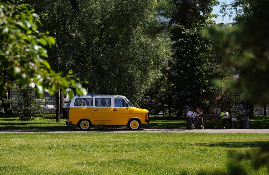 Более 250 экспонатов представили на фестивале "Автовыходные х Остров мечты" 5 фото
