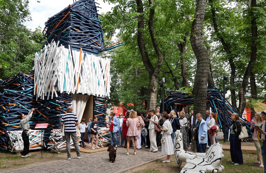 Спектакль "Три" представили на фестивале "Русский КоТ" 2 фото