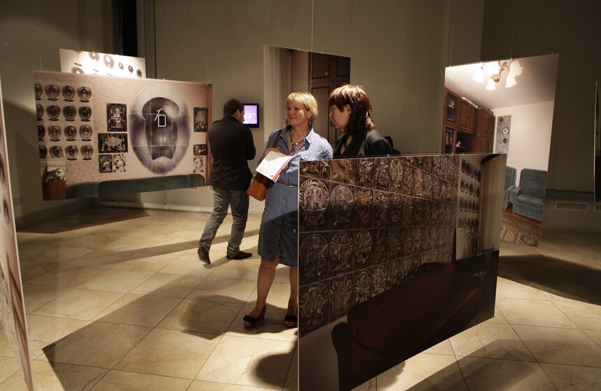 В Москве презентовали выставку "Пригов-Беляевский. Гений места" 13 фото