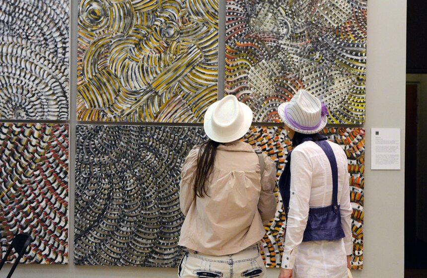 В ЦДА открылась выставка "Космос Малевича" 10 фото