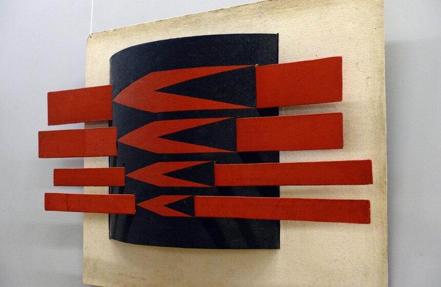 В ЦДА открылась выставка "Космос Малевича" 9 фото