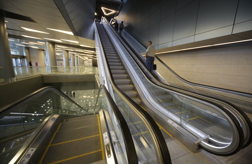 В пассажирском терминале "А" на территории аэропорта "Внуково".