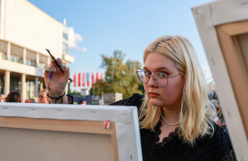 Международный фестиваль "Интермузей БРИКС+" прошел в парке искусств "Музеон" 22 фото