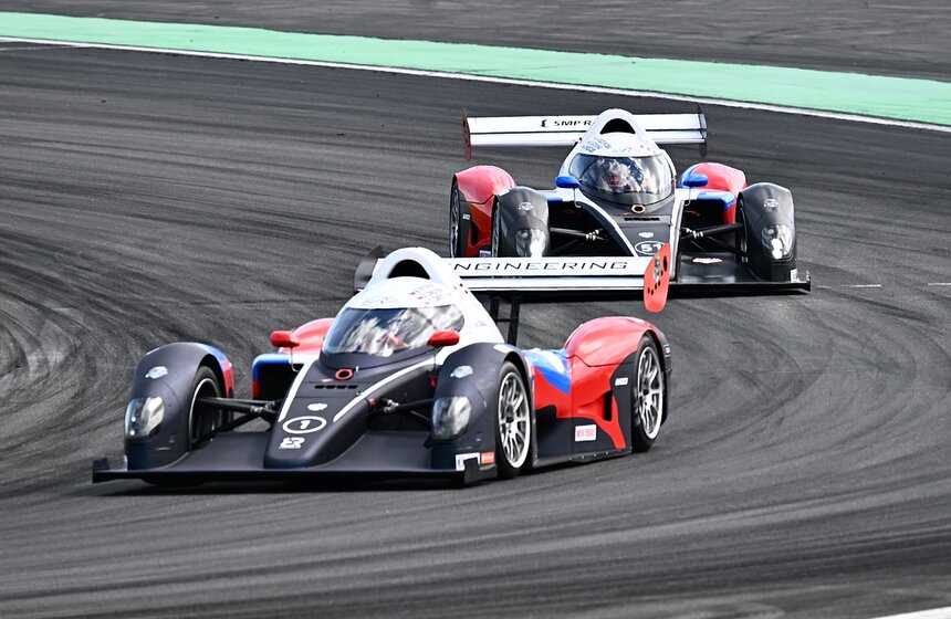 На трассе Moscow Raceway состоялась 12-часовая гонка 17 фото