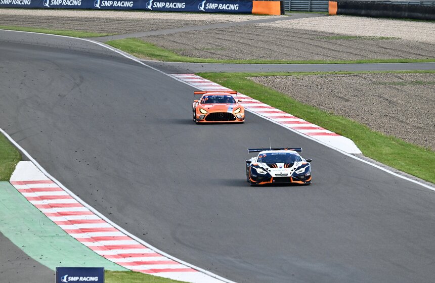 На трассе Moscow Raceway состоялась 12-часовая гонка 33 фото