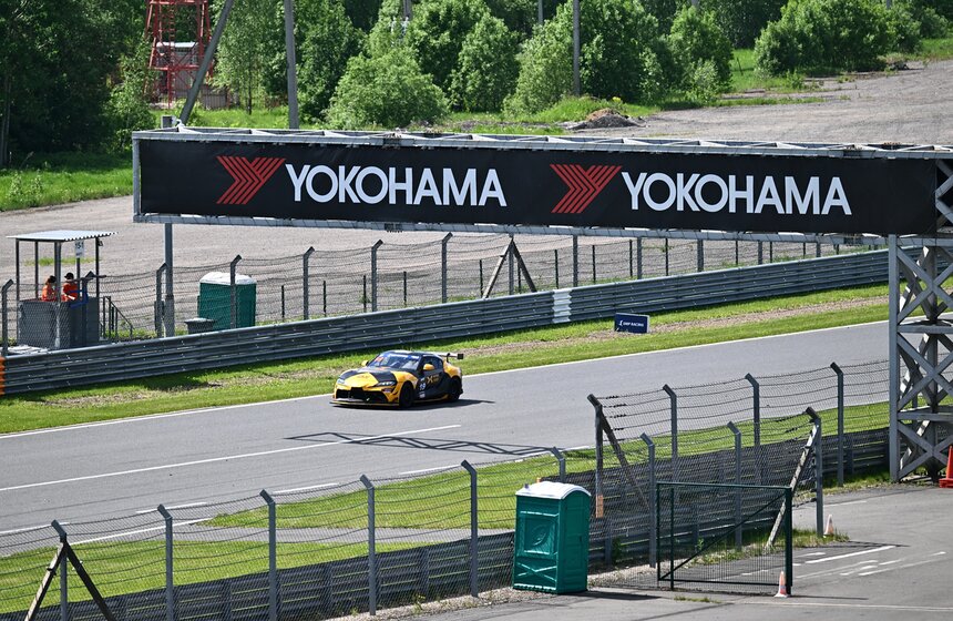 На трассе Moscow Raceway состоялась 12-часовая гонка 29 фото