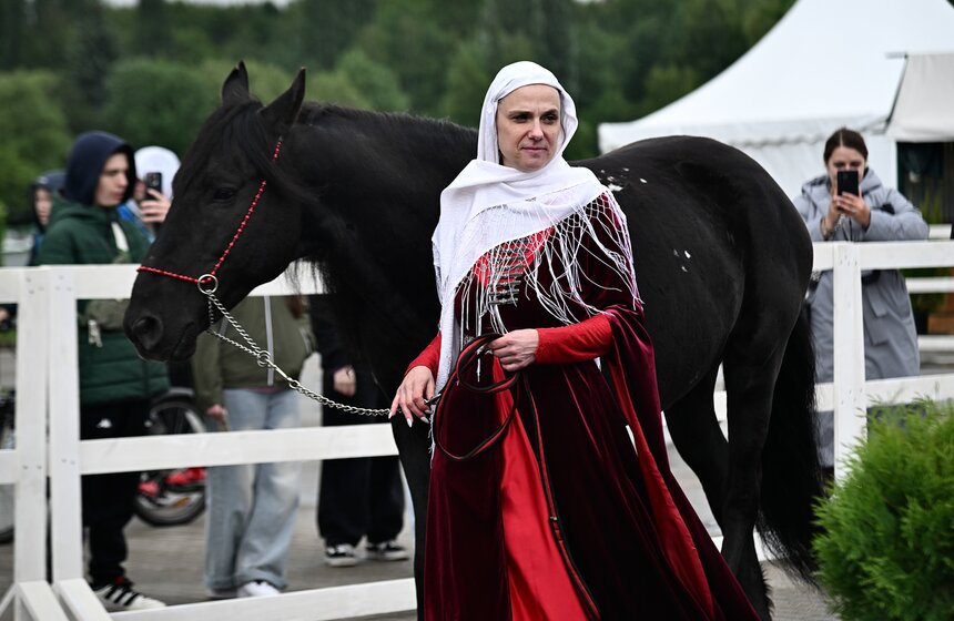 В Москве открылся фестиваль "Конное достояние" 22 фото