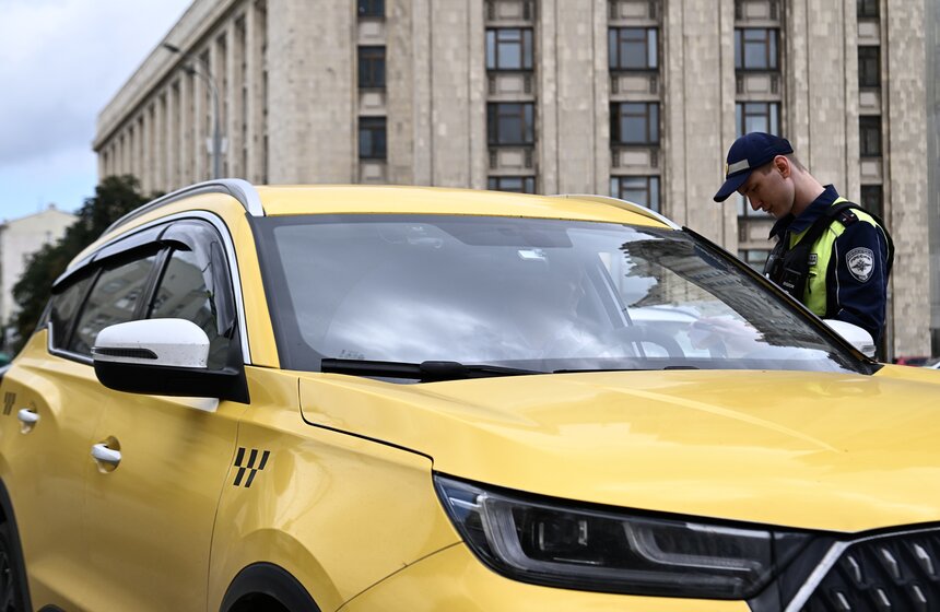 В Москве прошел рейд по проверке водителей такси 28 фото