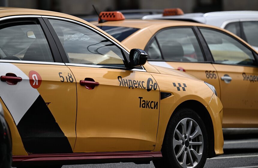 В Москве прошел рейд по проверке водителей такси 13 фото