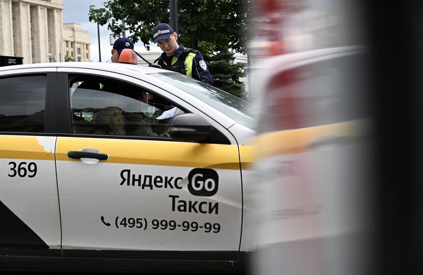 В Москве прошел рейд по проверке водителей такси 24 фото