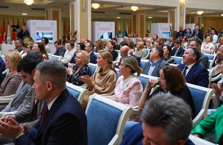 В Совете Федерации вручили первую национальную премию в области народных художеств 30 фото