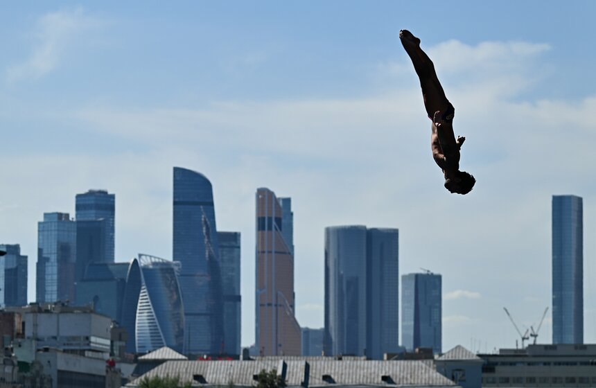 Уличный фестиваль "Две реки" прошел в парке "Музеон" 17 фото