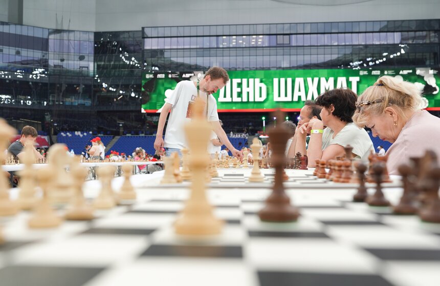 Фестиваль "День шахмат" прошел на "ВТБ Арене" в Москве 13 фото