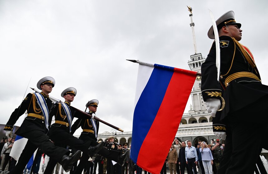 Церемониальный марш в честь Дня ВМФ состоялся в Москве 8 фото